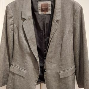Limited 2 button Blazer